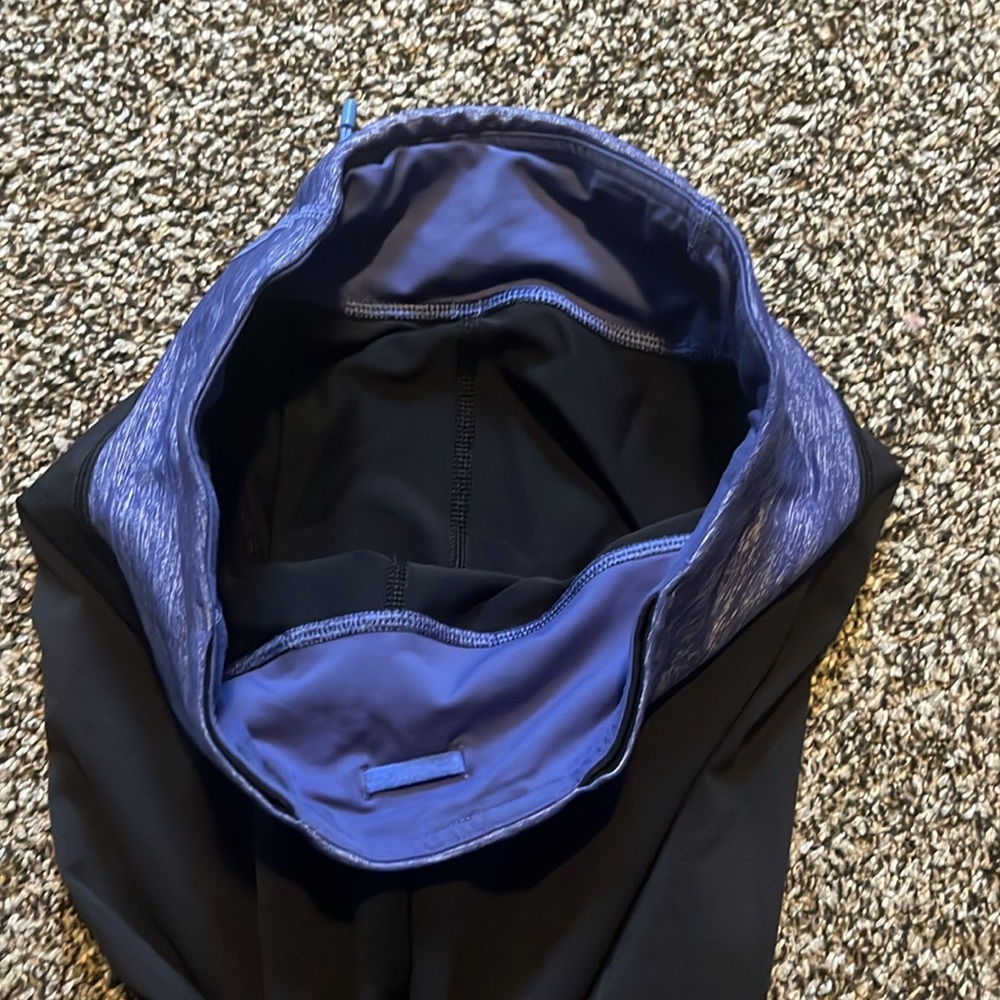 Lululemon Crop Leggings - Picture 8 of 8